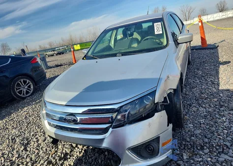 2012 Ford Fusion Hybrid z USA, uszkodzony, nr VIN 3FADP0L33CR242522